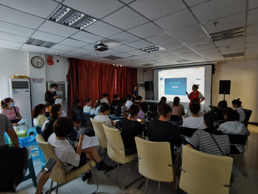 东湖街道：技能送上门 助力再就业