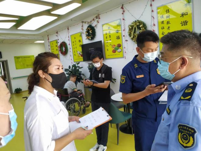 我区开展养老机构联合安全检查