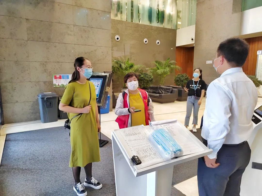 区总工会：织密疫情防护网 筑牢健康安全墙