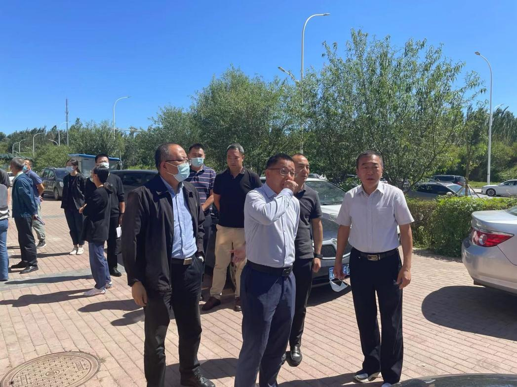 社区吹哨 部门报到 合力创建“两邻”基层治理示范社区