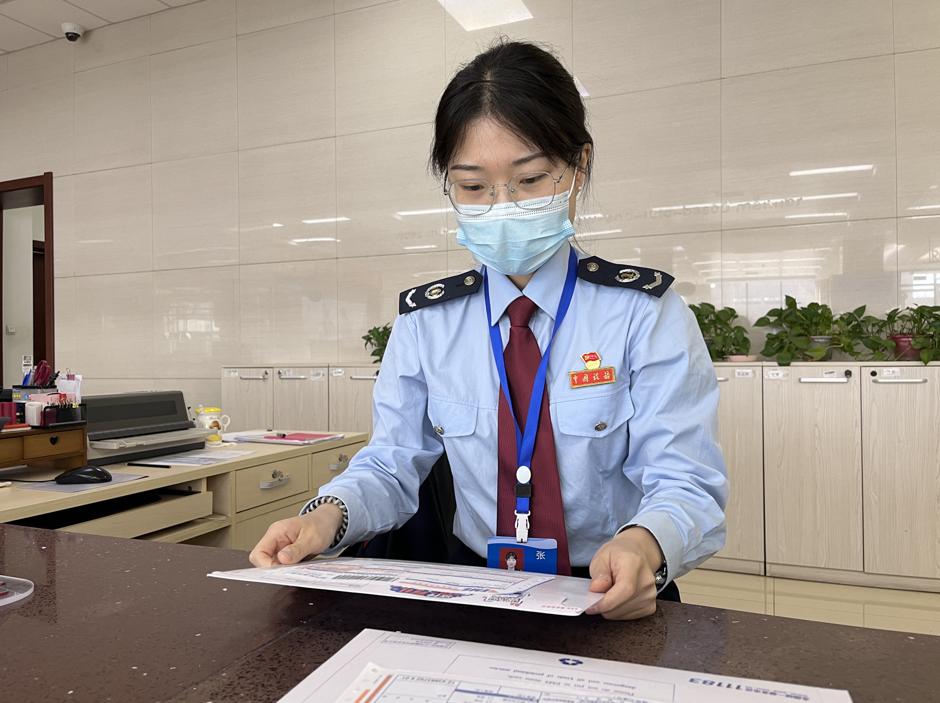 浑南区税务局:发票邮寄不断档 为民服务不缺位