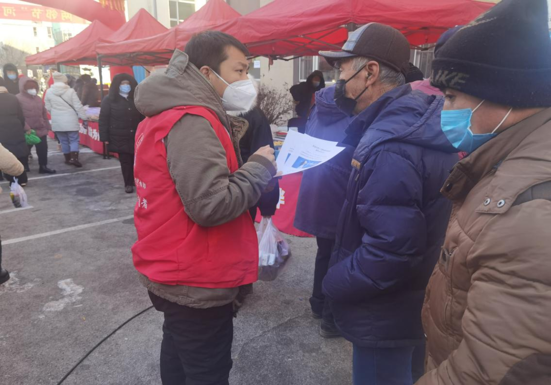 高坎街道：欢欢喜喜赶大集 置办年货迎新春