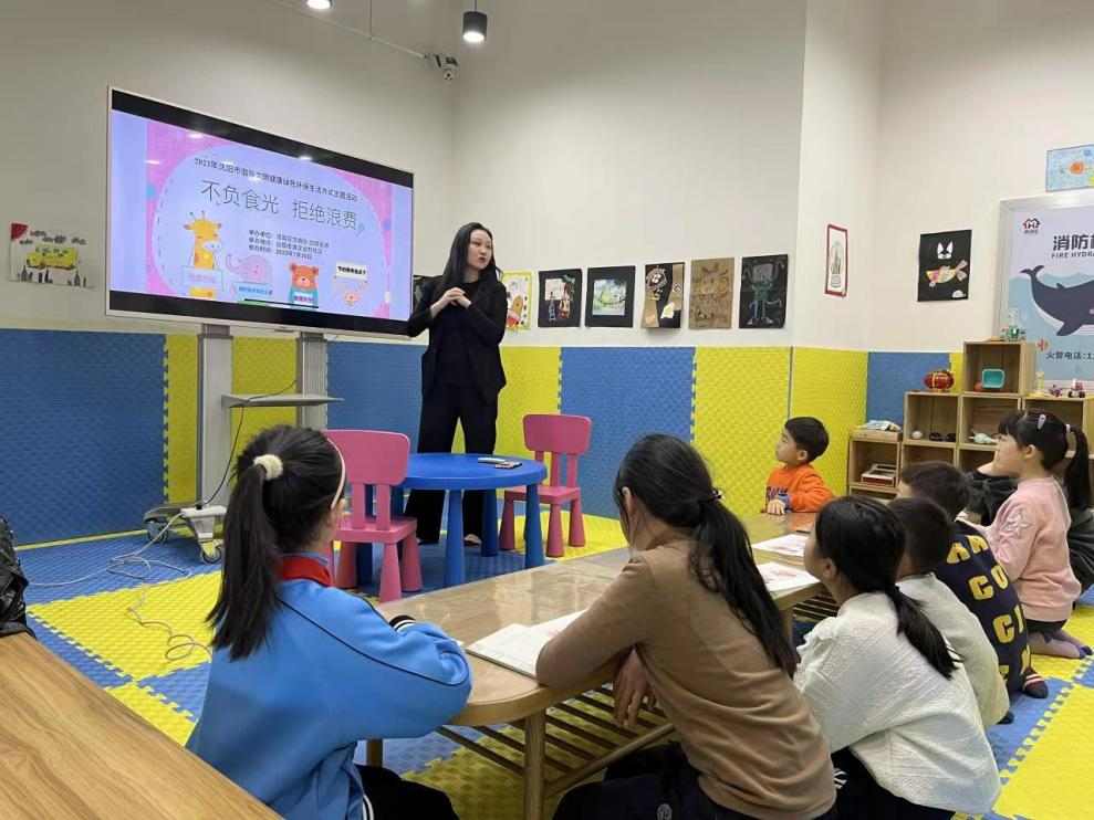 全运村社区举行环保健康宣教活动