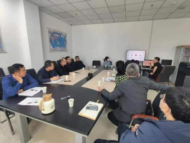 区公共资源交易中心召开优化平台服务座谈会