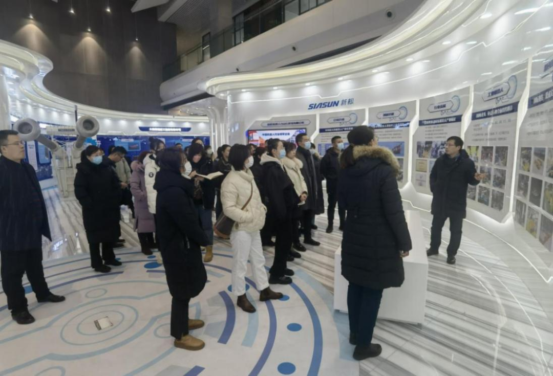 浑河站东街道：探索新思路 助力机器人进社区