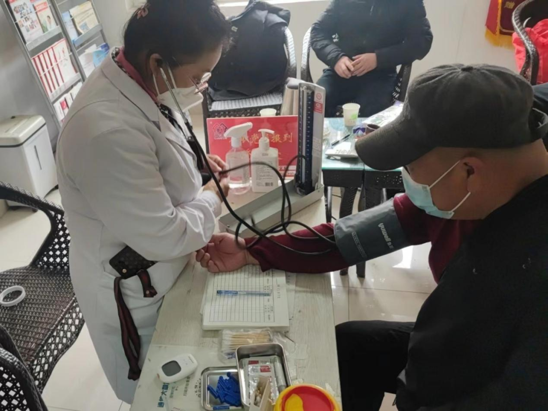 御林社区开展健康普查义诊活动