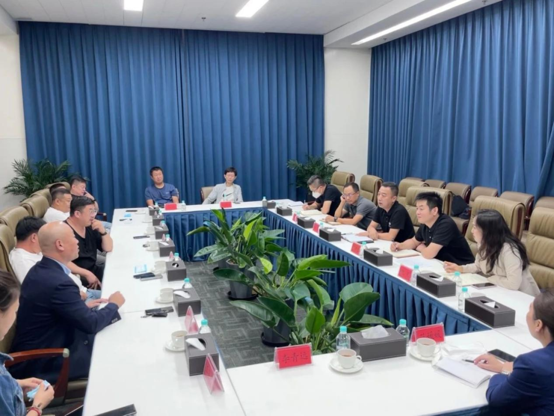 区工商联荣获“全国工商联2022年度民营企业劳动关系监测调查工作示范基层单...