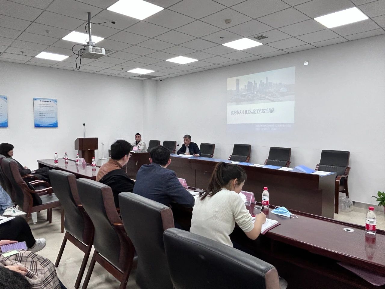 打造全区一流人才生态链 助企实现人才认定一站通达