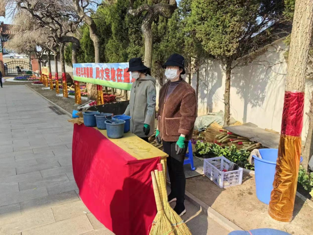 区民政局开展清明节文明祭扫督导行动
