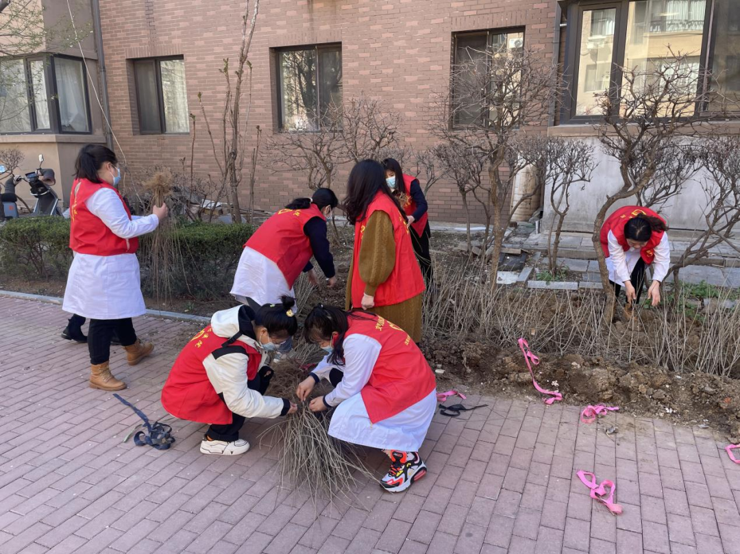 清洁沈阳进社区 助力争创文明城