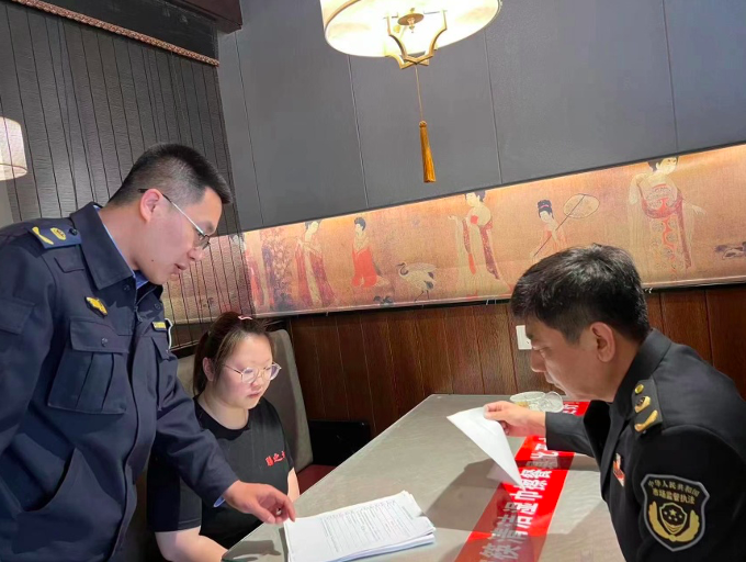 区市场局开展反餐饮浪费“文明餐桌”推广活动