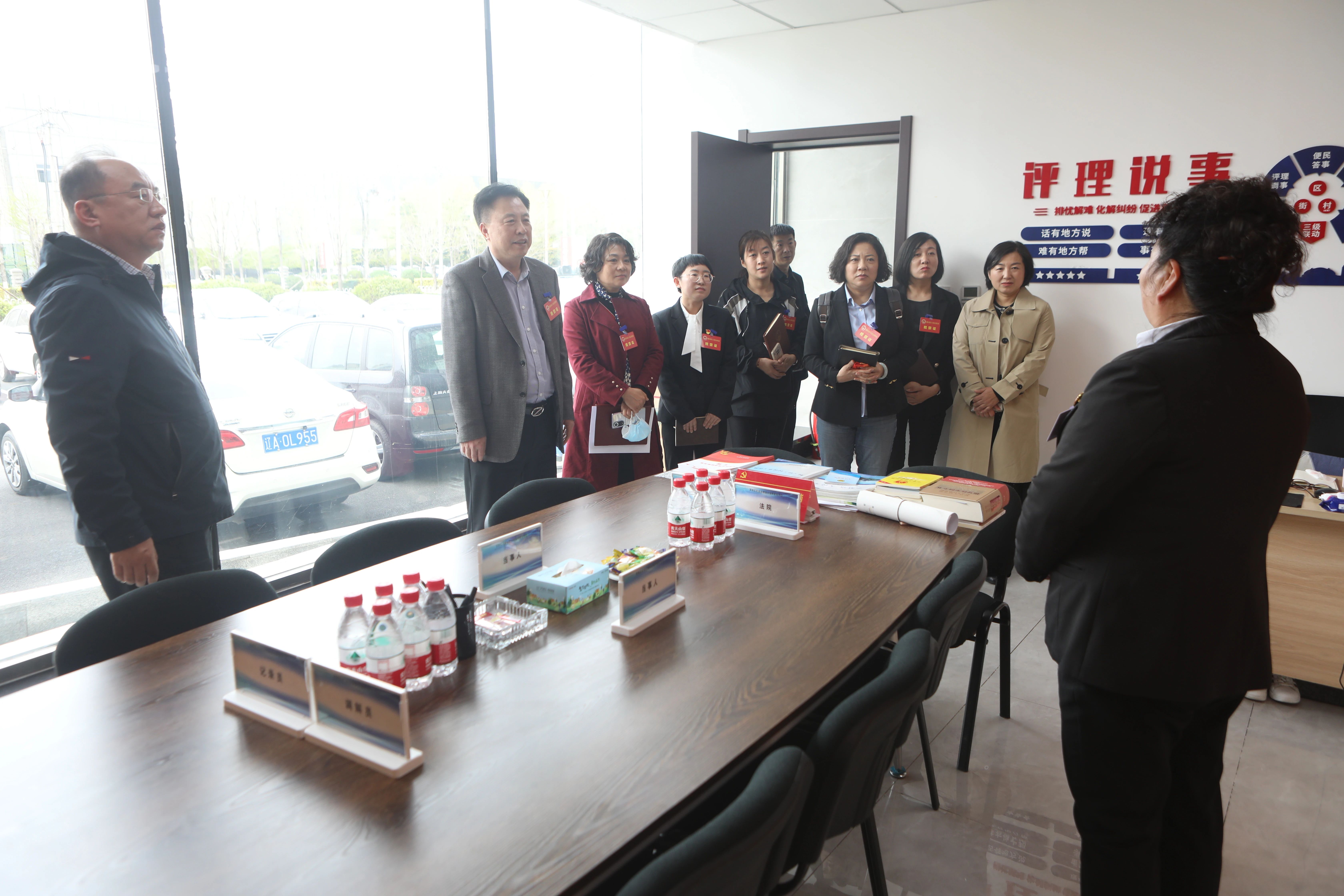 区人大常委会视察全区公共法律服务工作