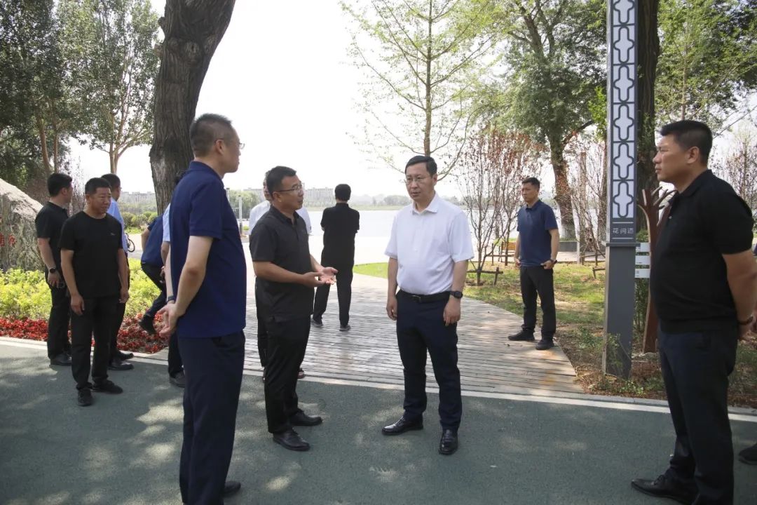 区委书记闫占峰检查我区节日安全生产及景区旅游秩序情况