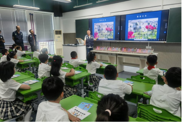 我区开展未成年人保护宣传月主题活动