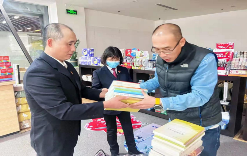 区直机关工委组织全区机关单位开展公益赠书换书活动