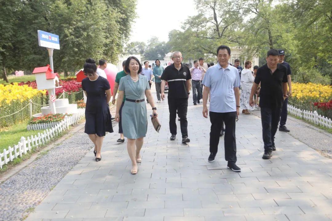 区政协调研棋盘山地区森林防火和文旅产业发展情况