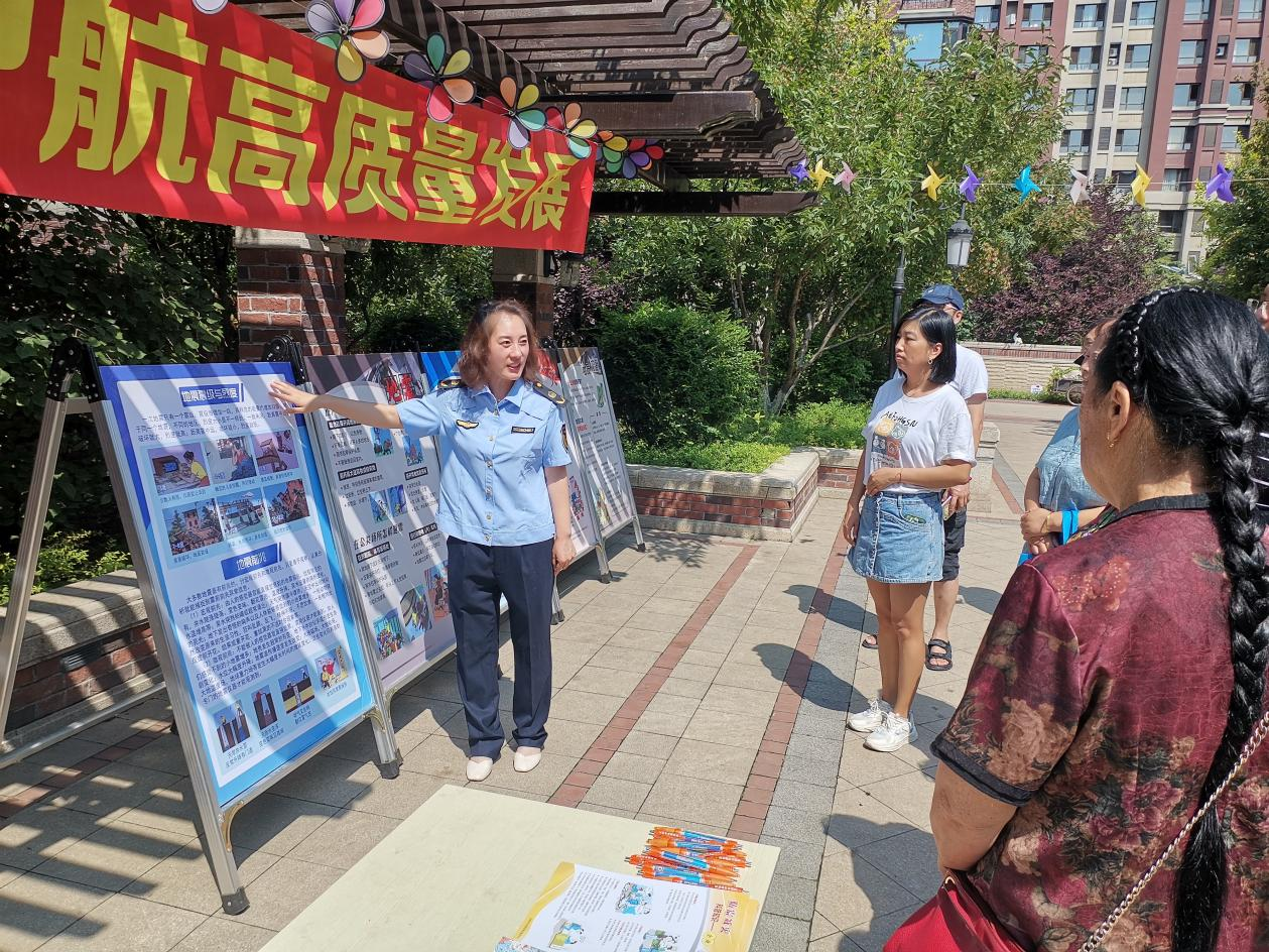 区应急局开展防震减灾科普宣传活动