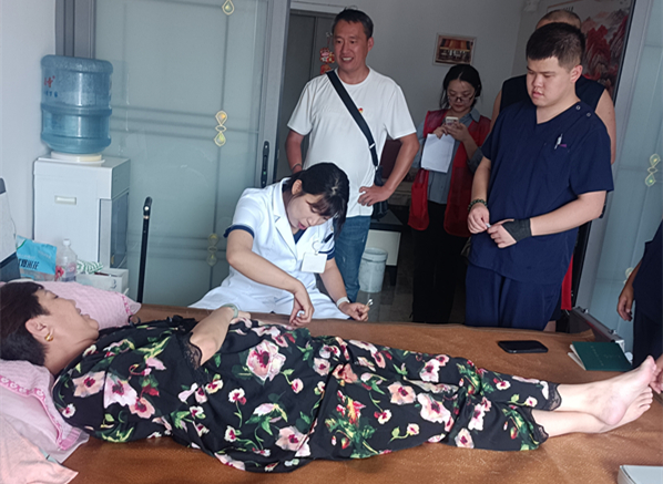 区残联:助残服务再升级 入户康复暖人心