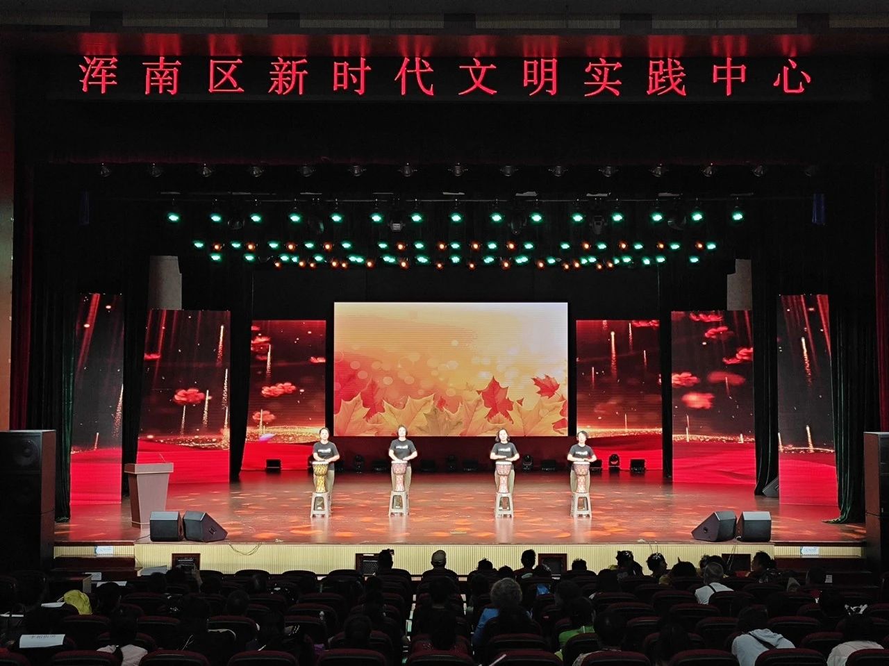 我区开展“百团进社区”大型文艺展演活动