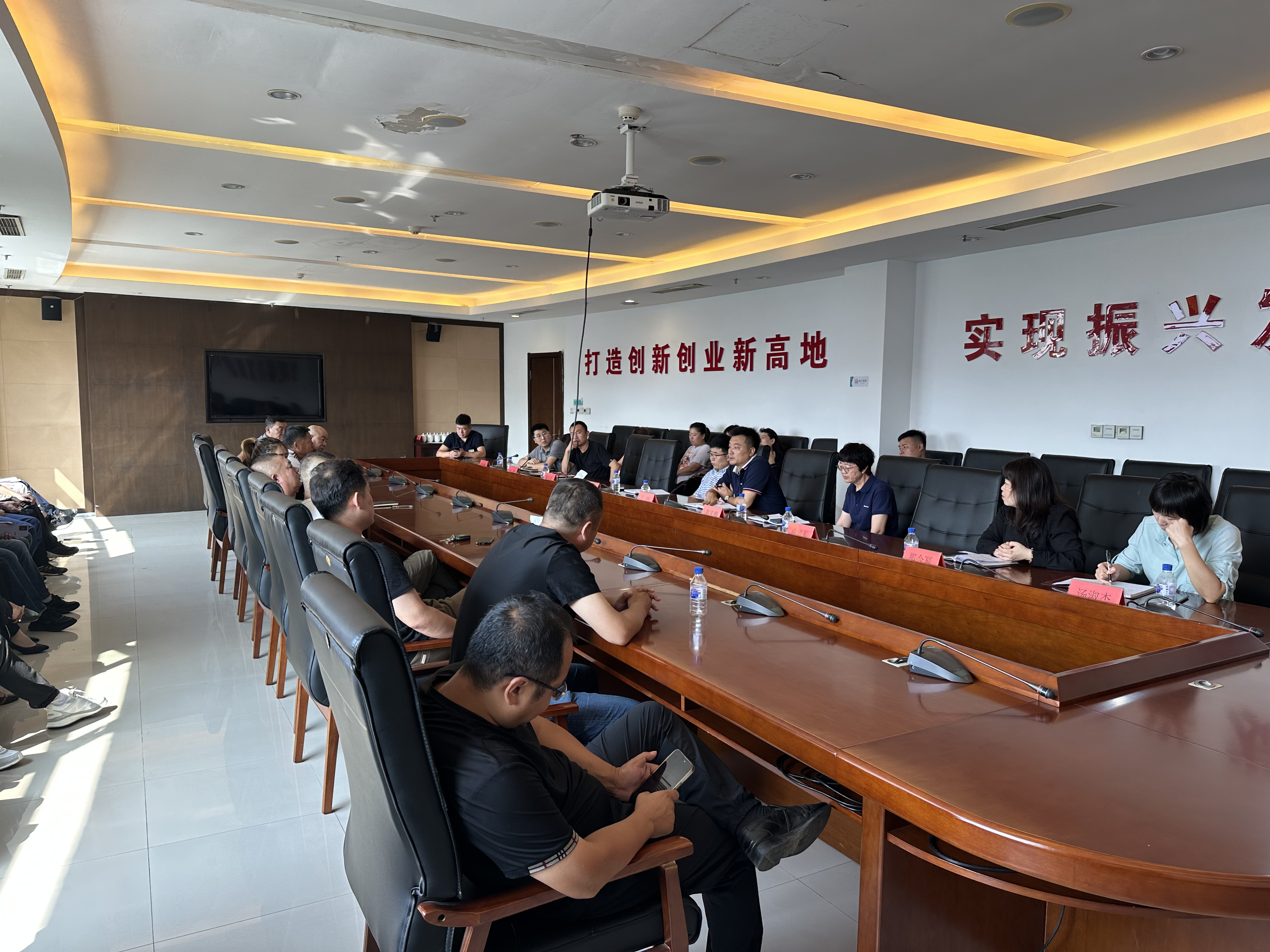 东湖街道开展农村环境净化整治行动