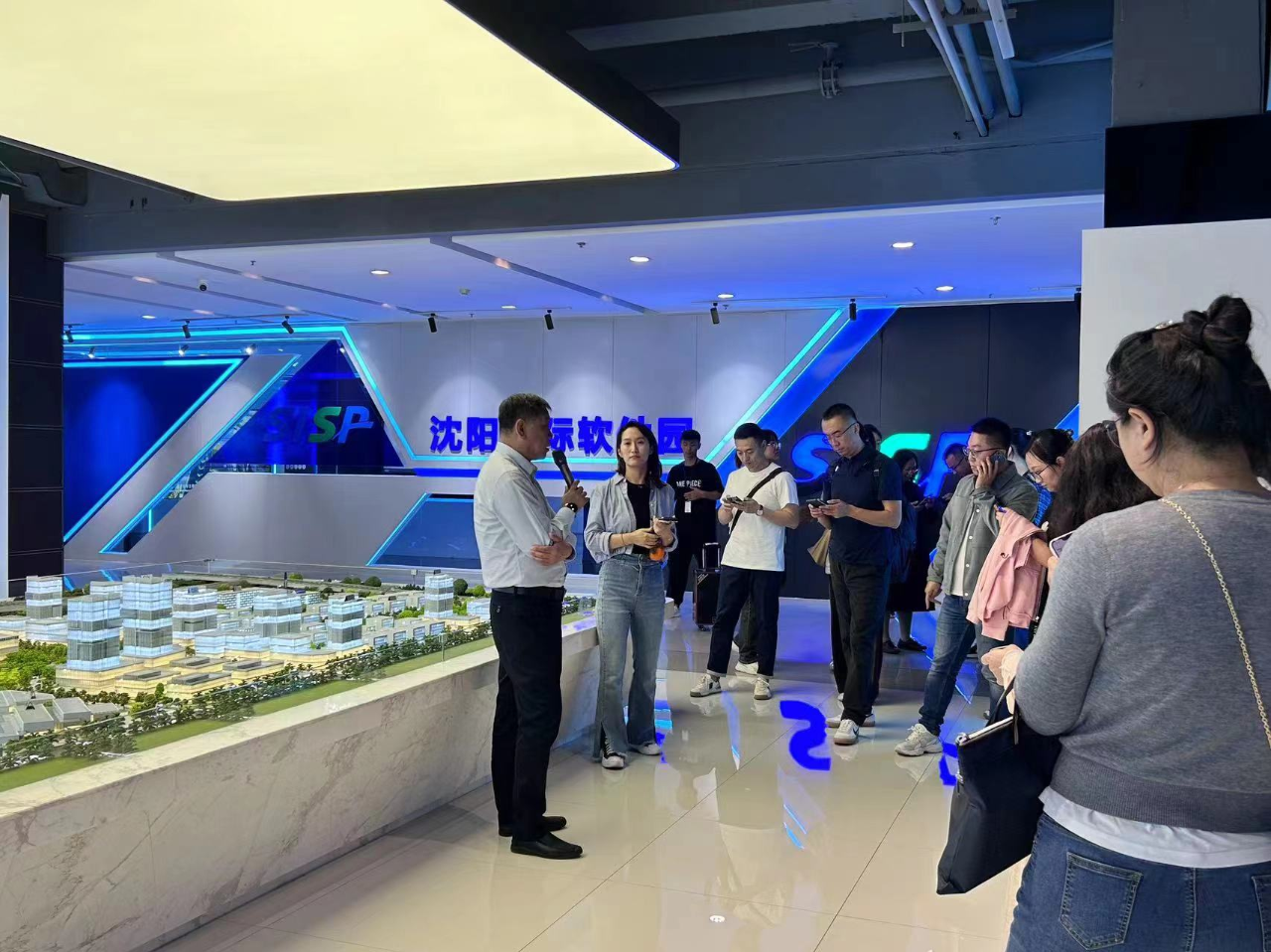 区人社局开展“融汇政校企 引才筑新篇”浑南区大型校企对接实践活动