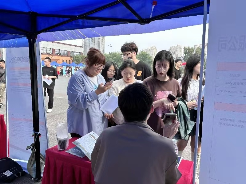 区人社局开展“技创未来 能聚浑南”校园行系列活动