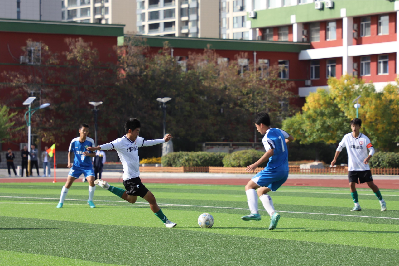 浑南高中男子足球队在首届沈阳市“市长杯”校园足球联赛中获得亚军