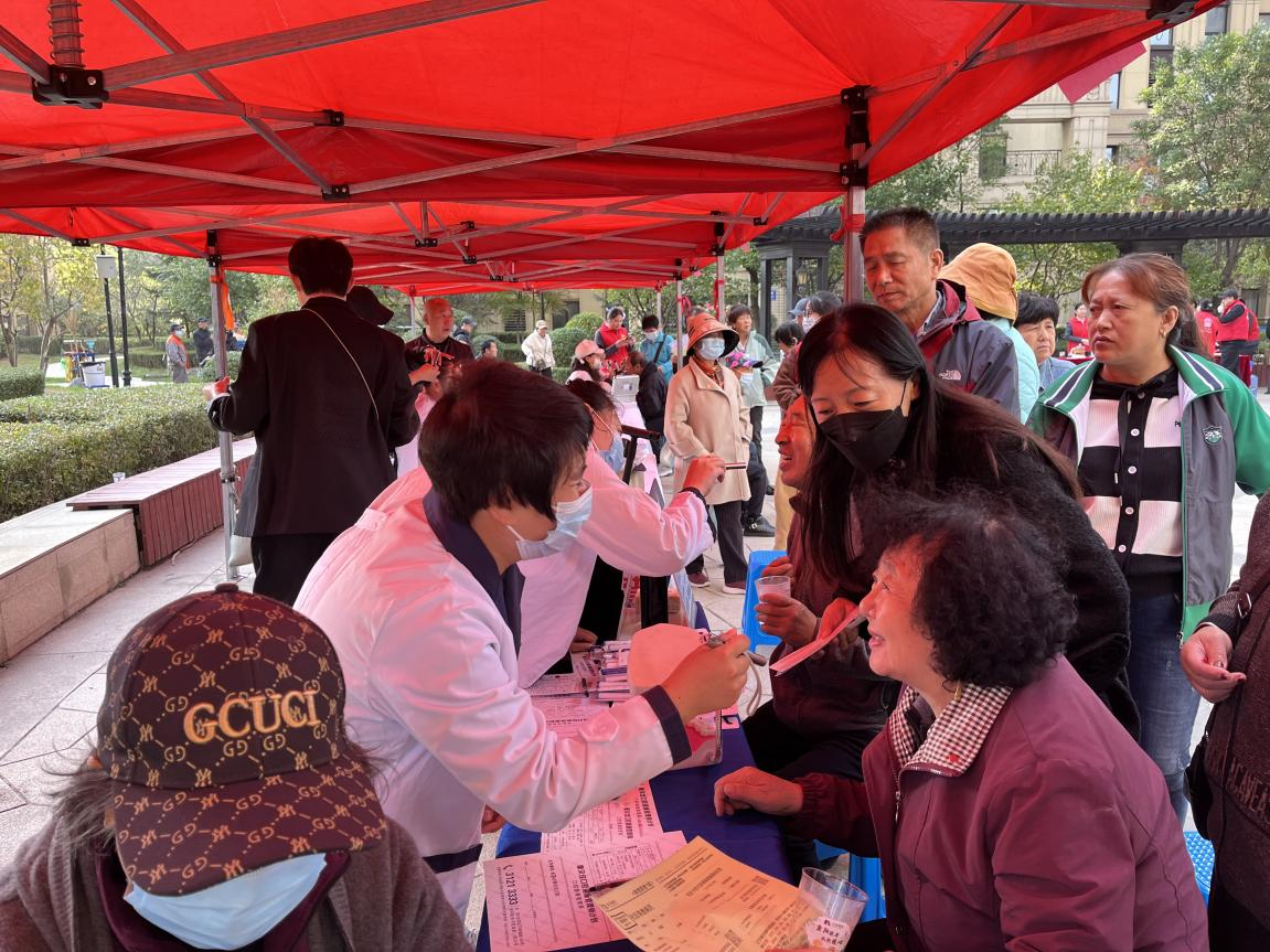 我区开展重阳节系列活动 “品质养老”传递敬老爱老情意