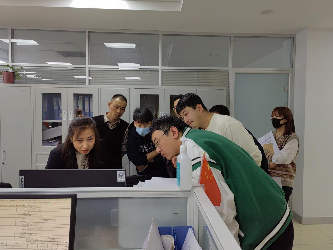 区公共服务中心开展“政务服务体验员”开放日活动