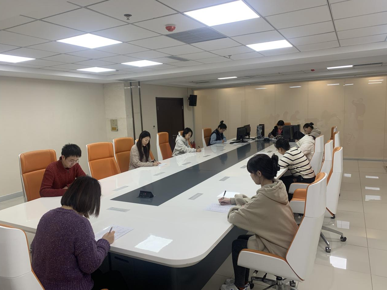 区公共服务综合指挥中心组织开展智慧城管平台人员业务能力考核“以考代训”...