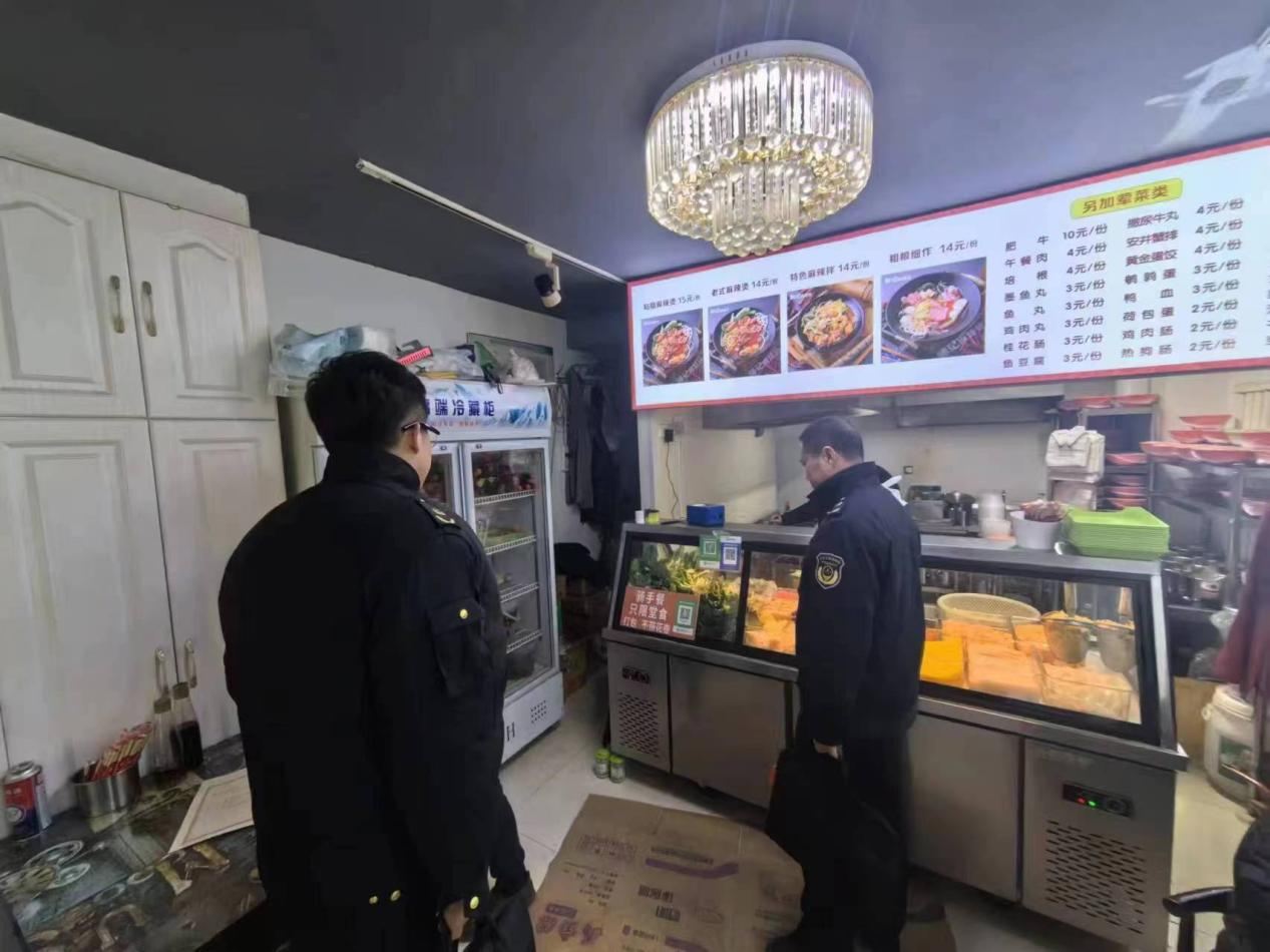 区市场局开展外卖餐饮突击检查